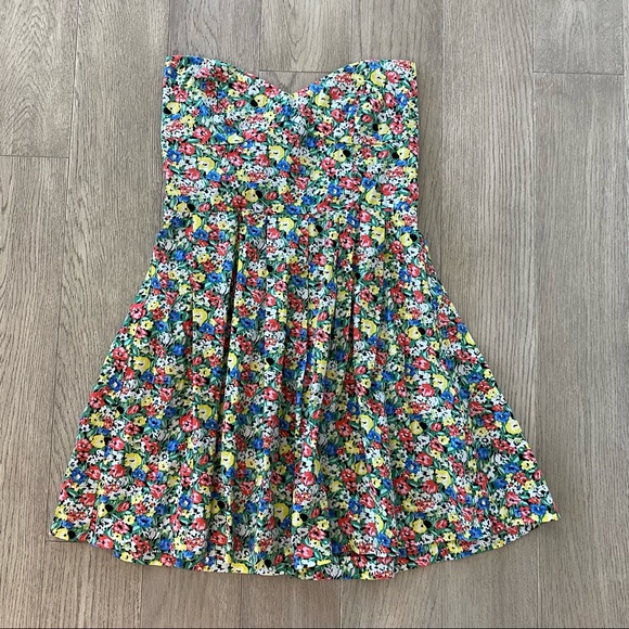 MINKPINK Dresses & Skirts - Floral MINKPINK Strapless Mini Dress